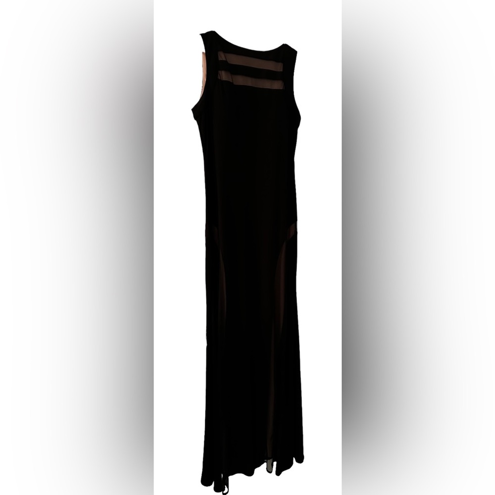❤️❤️ BEAUTIFUL FULL LENGTH BLACK DRESS. SHEER FLATTERING DETAILING. SIZE 10